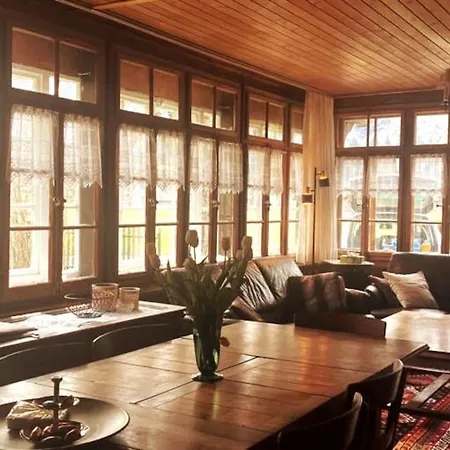 Wunderschoenes Stoeckli * 坎德施泰格